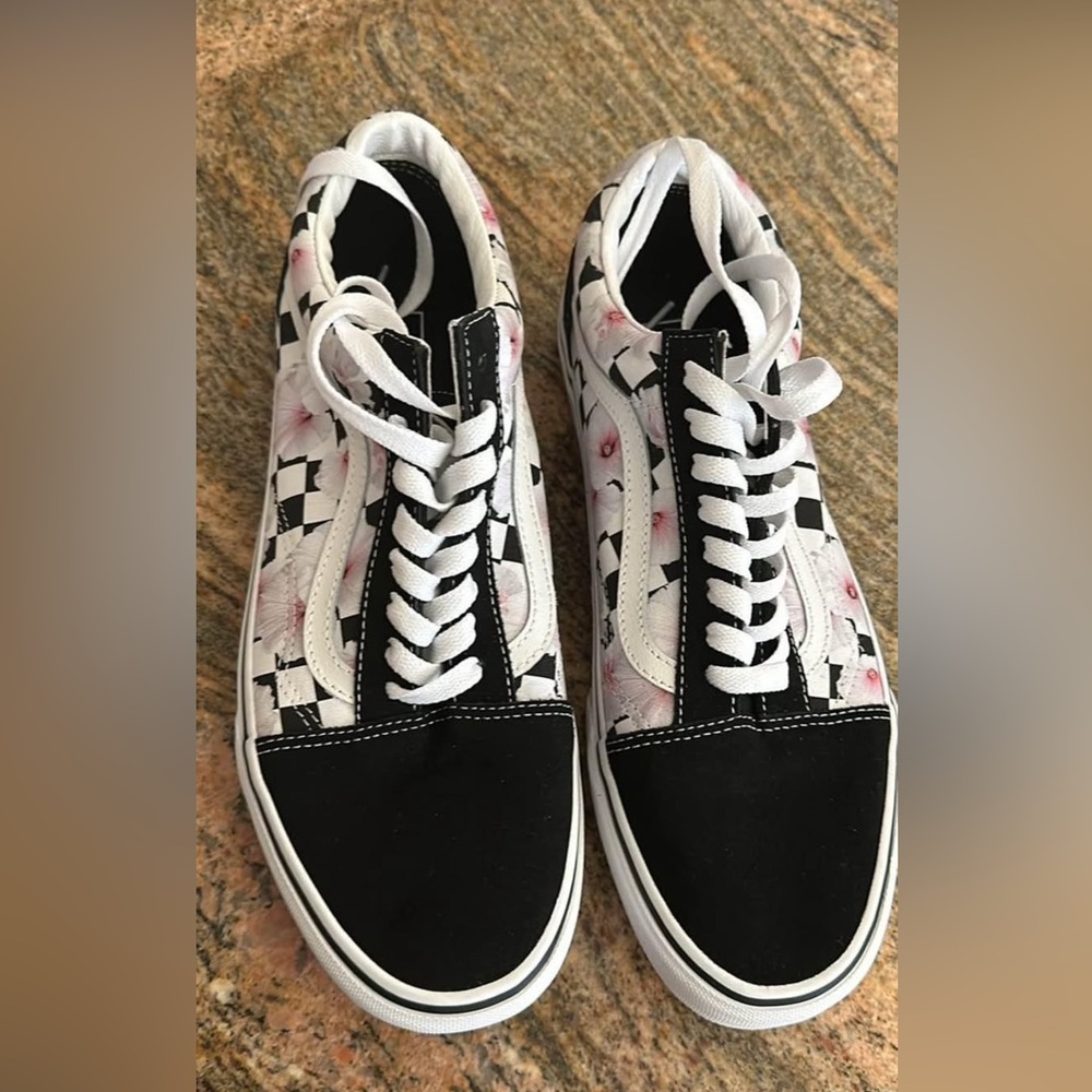 Brand new Vans shoes